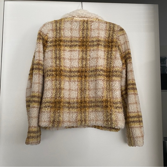 Plaid Sherpa Jacket in size Small - Picture 4 of 6